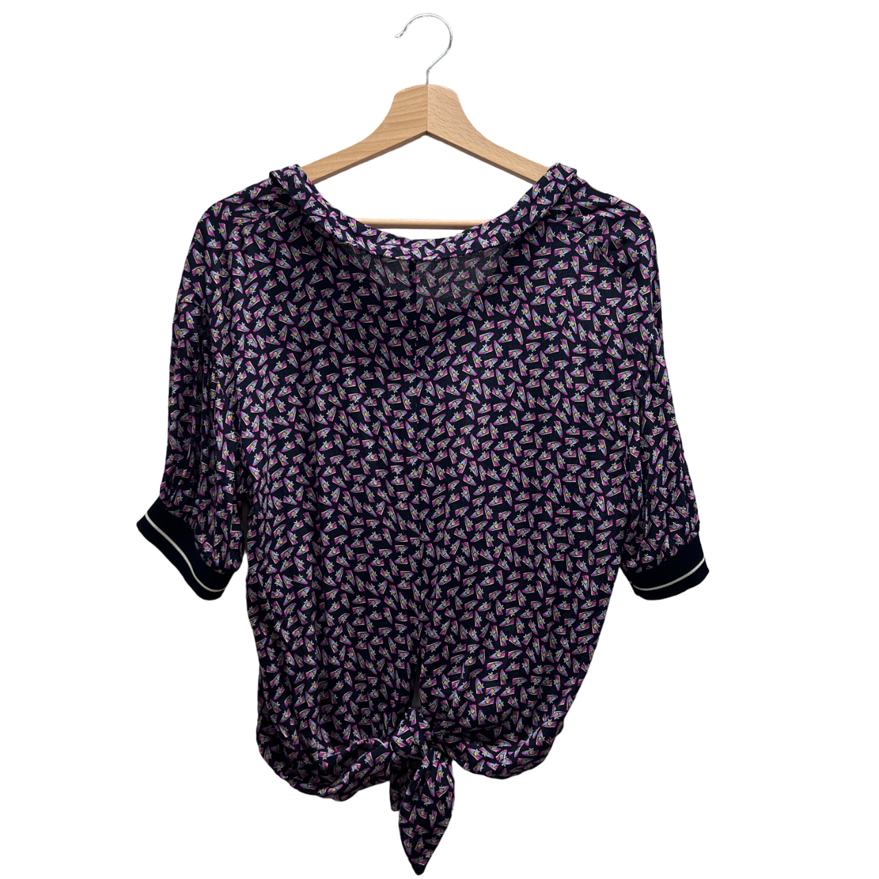 T-shirt con nodo dietro