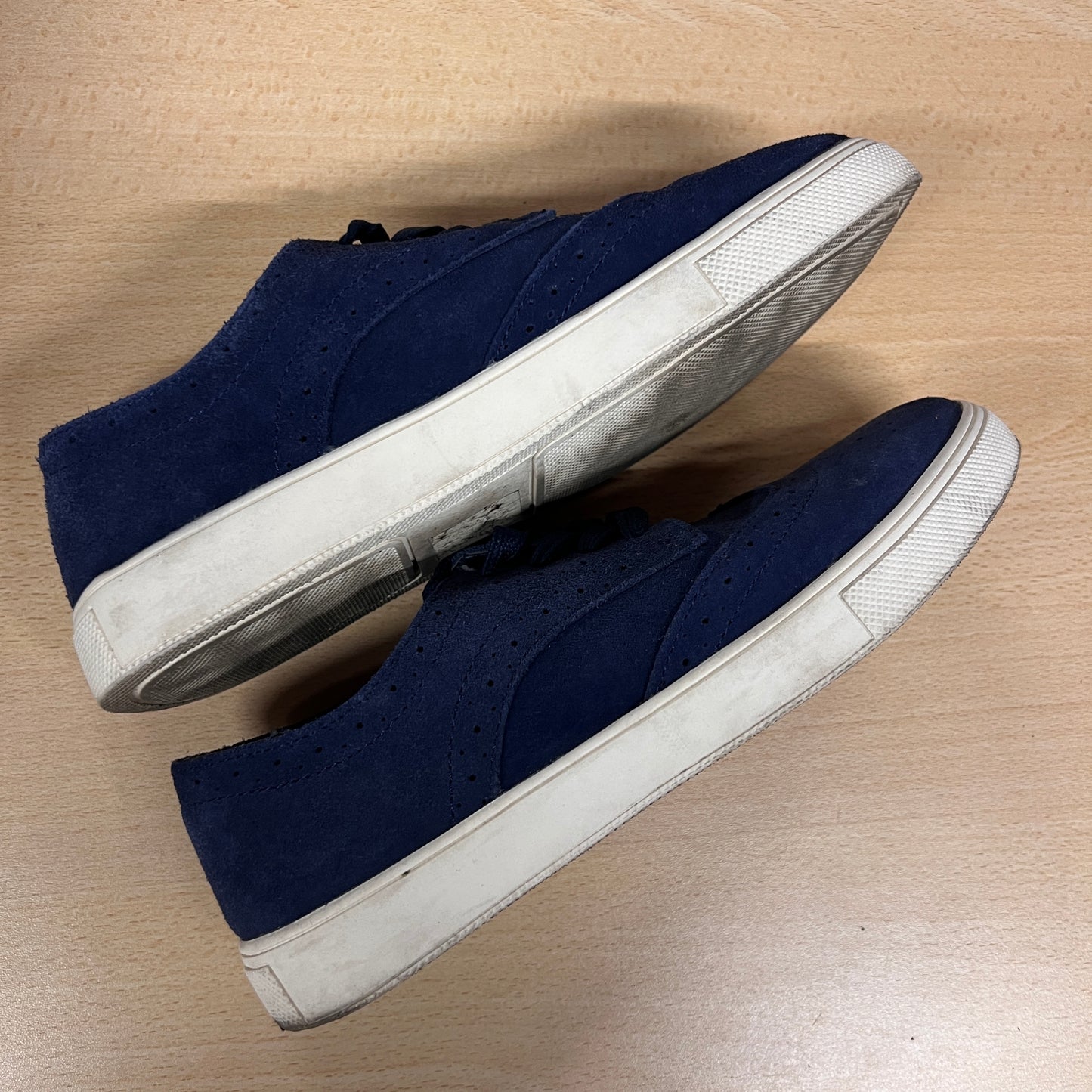 Scarpe blu in camoscio