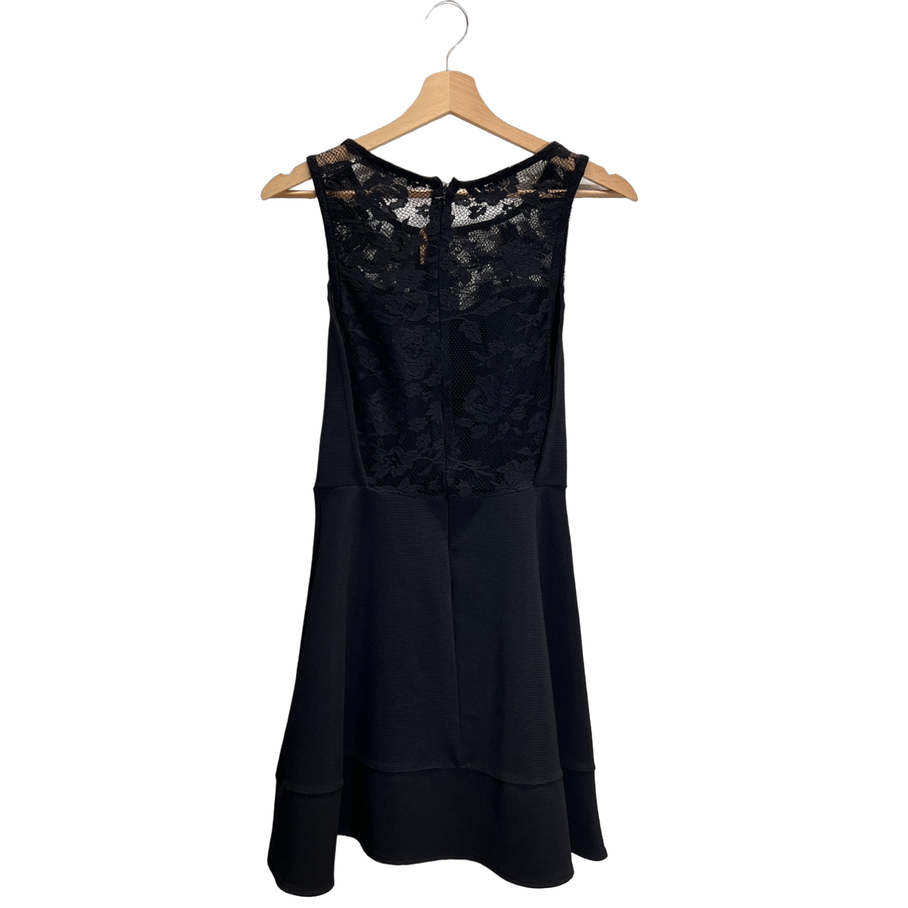 Vestito con trasparenze